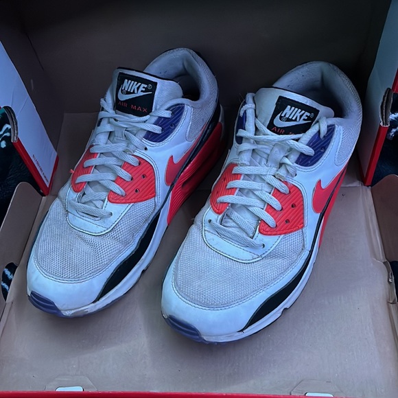 Air Max 90’s (Toronto Raptor addition) - Picture 2 of 5